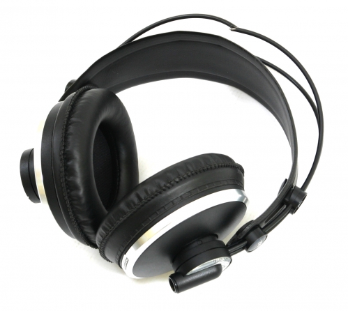 AKG K271S uzavret slchadl