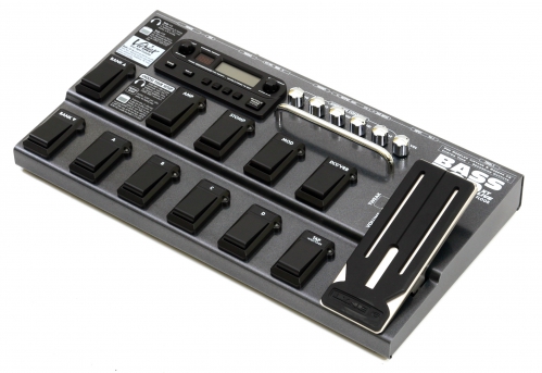 Line 6 POD XT LIVE BASS gitarov procesor