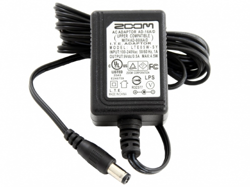 Zoom AD006 zosilova