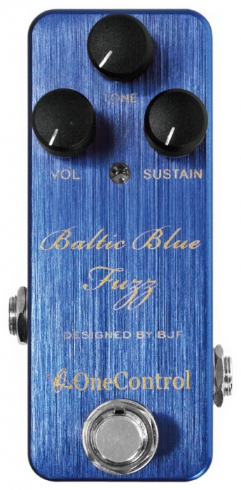 One Control Baltic Blue Fuzz gitarov efekt