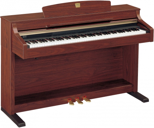 Yamaha CLP 330M Clavinova digit�lne piano