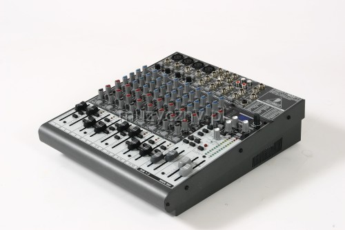 Behringer Xenyx 1622FX mixr