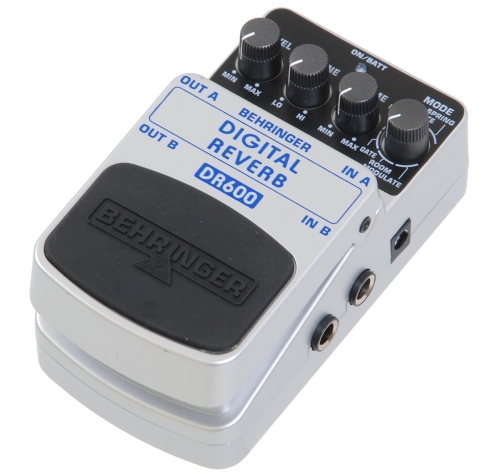 Behringer DR600 reverb gitarov efekt