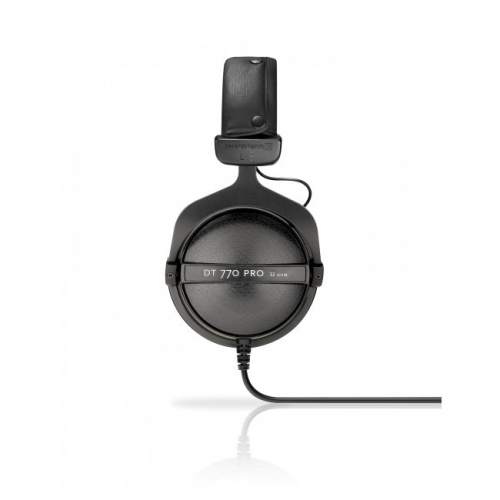 Beyerdynamic DT770 PRO (32 Ohm) suchawki zamknite
