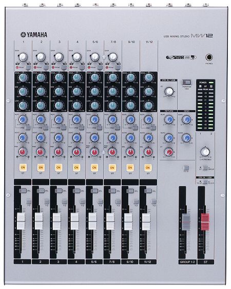 Yamaha MW12 mix�r