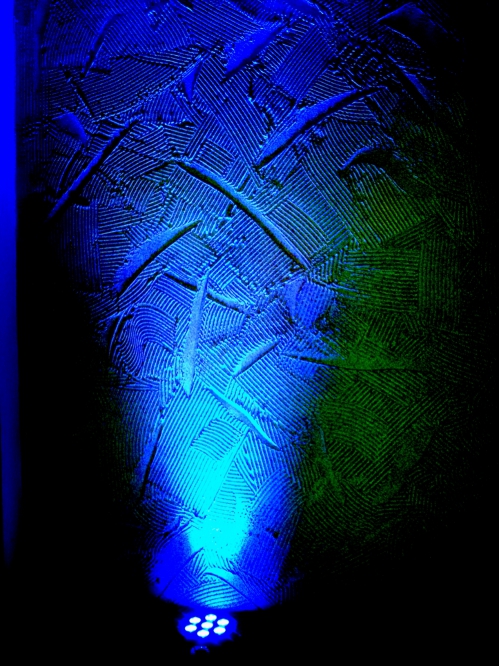 MLight Flat7 LED PAR 3-in-1 RGB; 7x9W - reflektor LED p�aski, obudowa metalowa, czarna