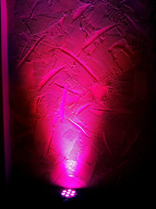 MLight Flat7 LED PAR 3-in-1 RGB; 7x9W - reflektor LED p�aski, obudowa metalowa, czarna